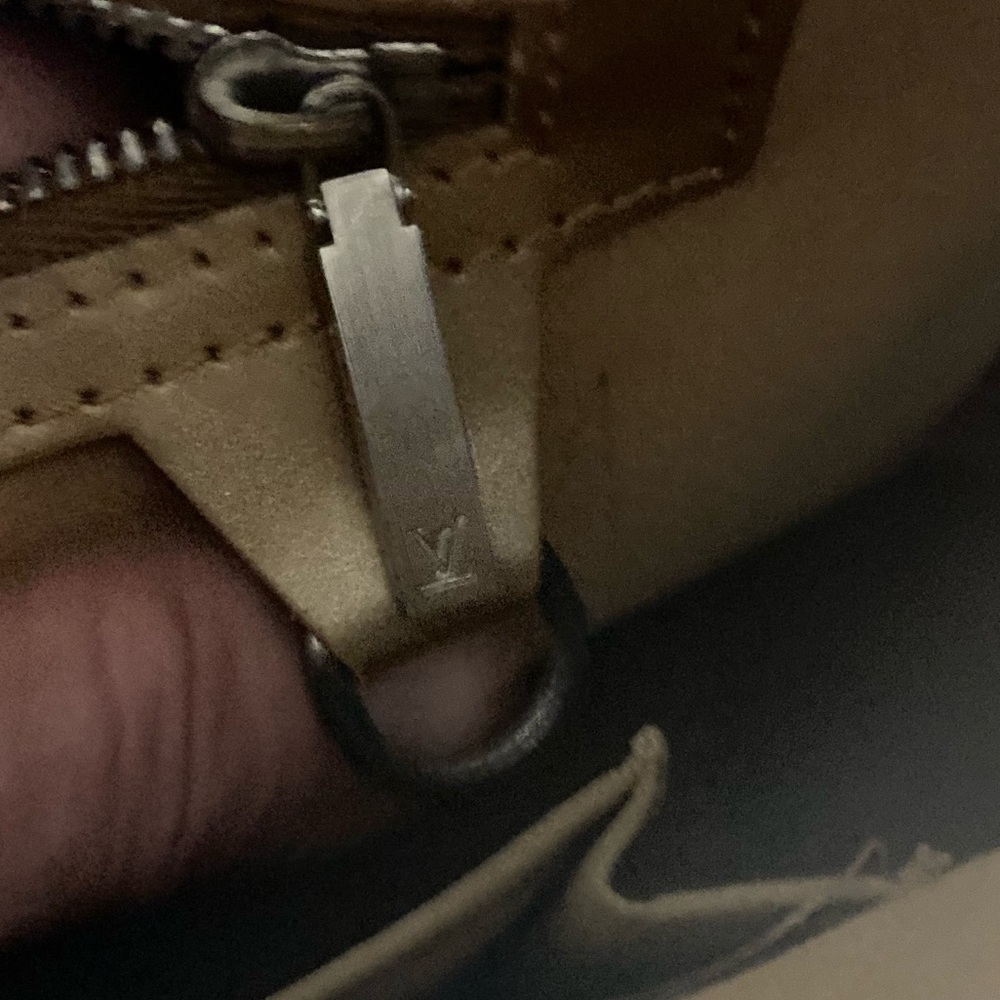 Louis Vuitton Monogram Gold Leather Bag Authentic - Picture 16 of 16